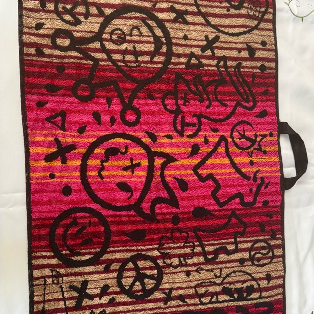 Scotty Cameron Greatest Hits black/pink/yellow golf towel